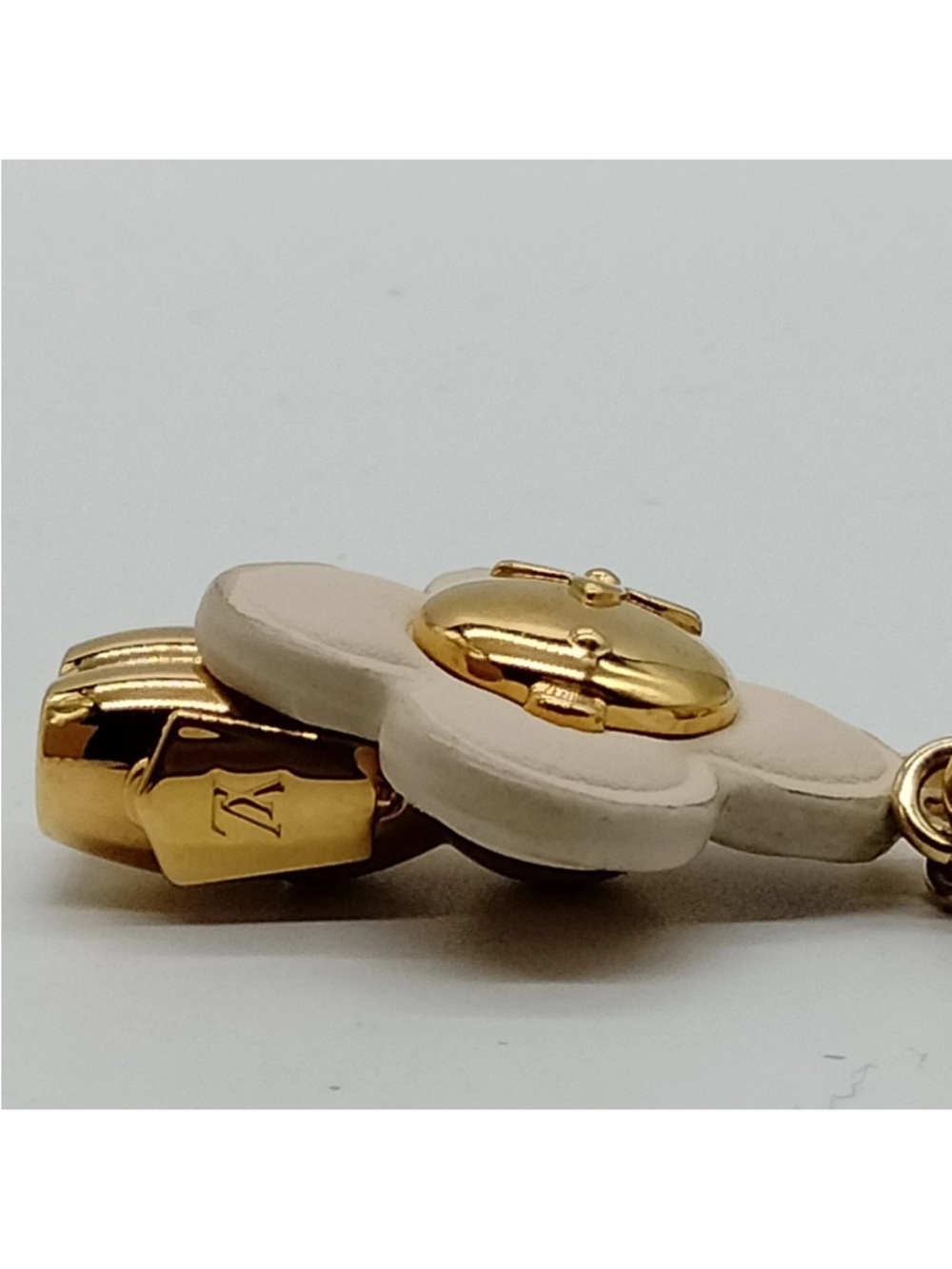 👜 LOUIS VUITTON VIVIENNE FLOWER BAG CHARM STRAP - Picture 4 of 6